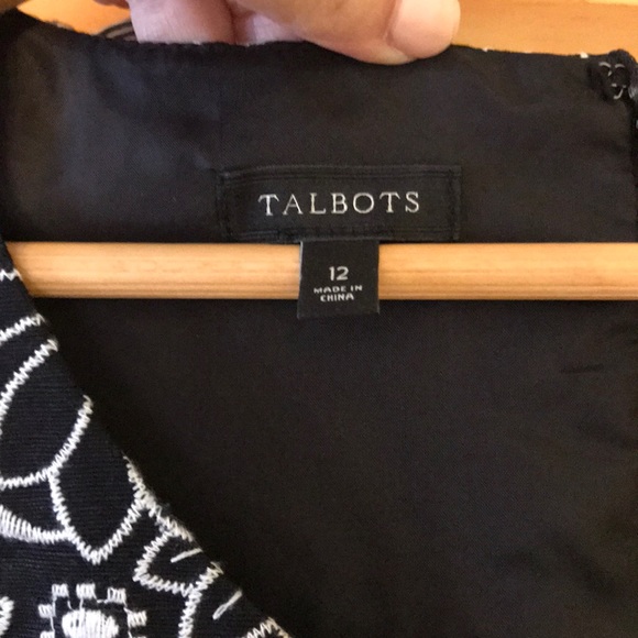 Cute floral spring dress - Picture 2 of 7